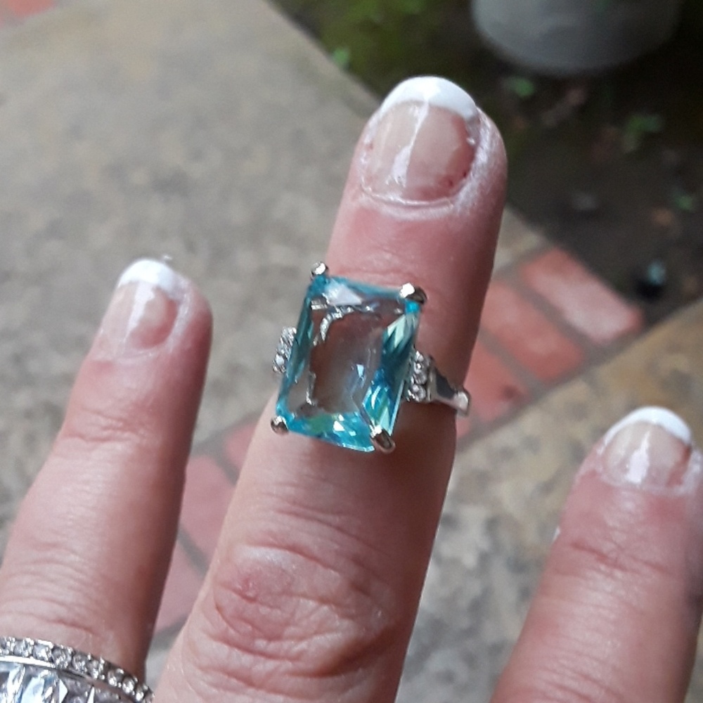 5⭐ Rated Sterling Silver Aquamarine Ring - Picture 8 of 8